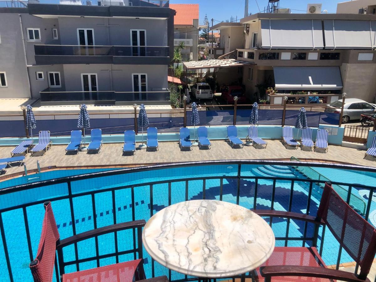 Epis Hotel Agia Marina Exteriör bild