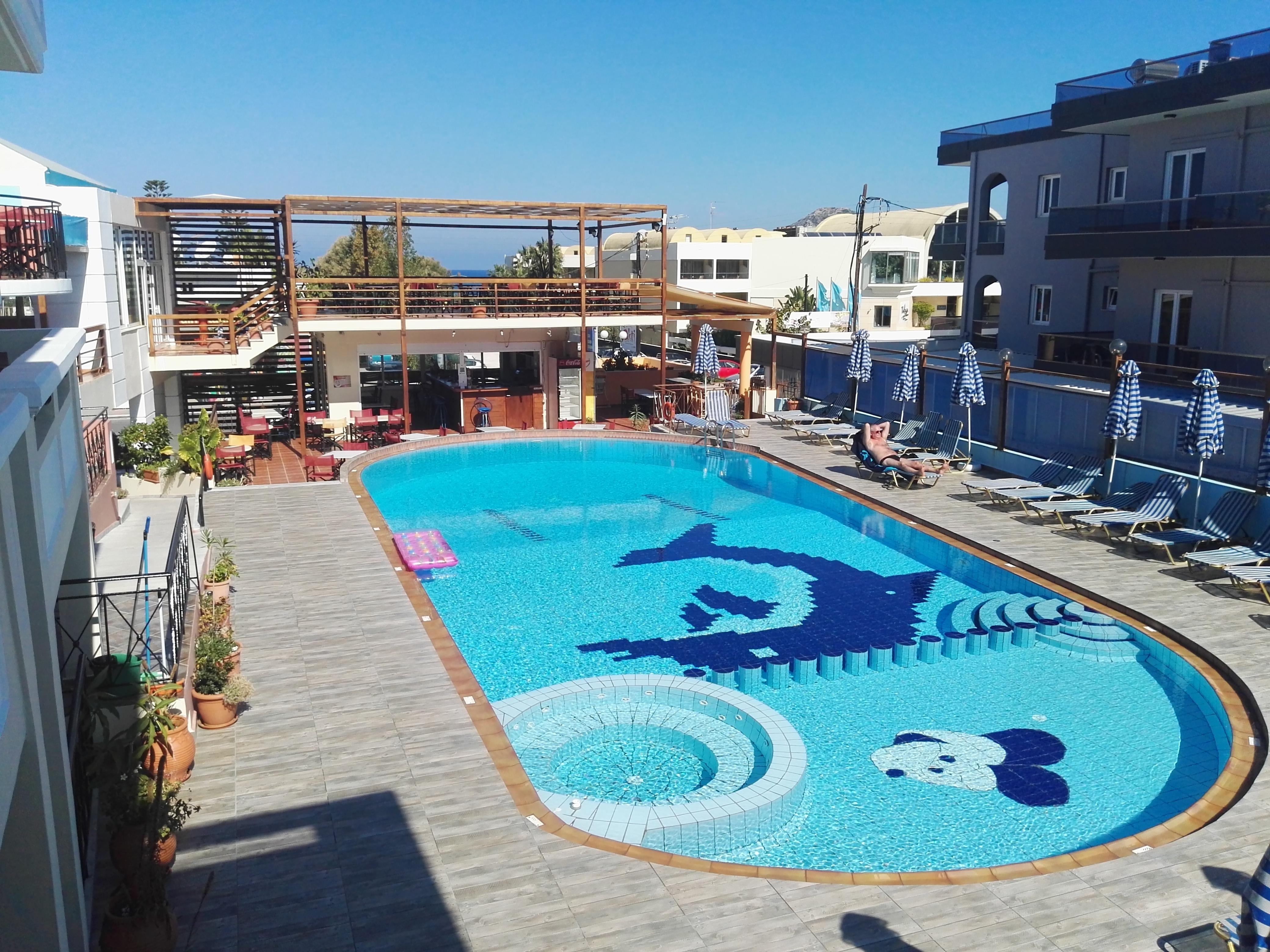 Epis Hotel Agia Marina Exteriör bild