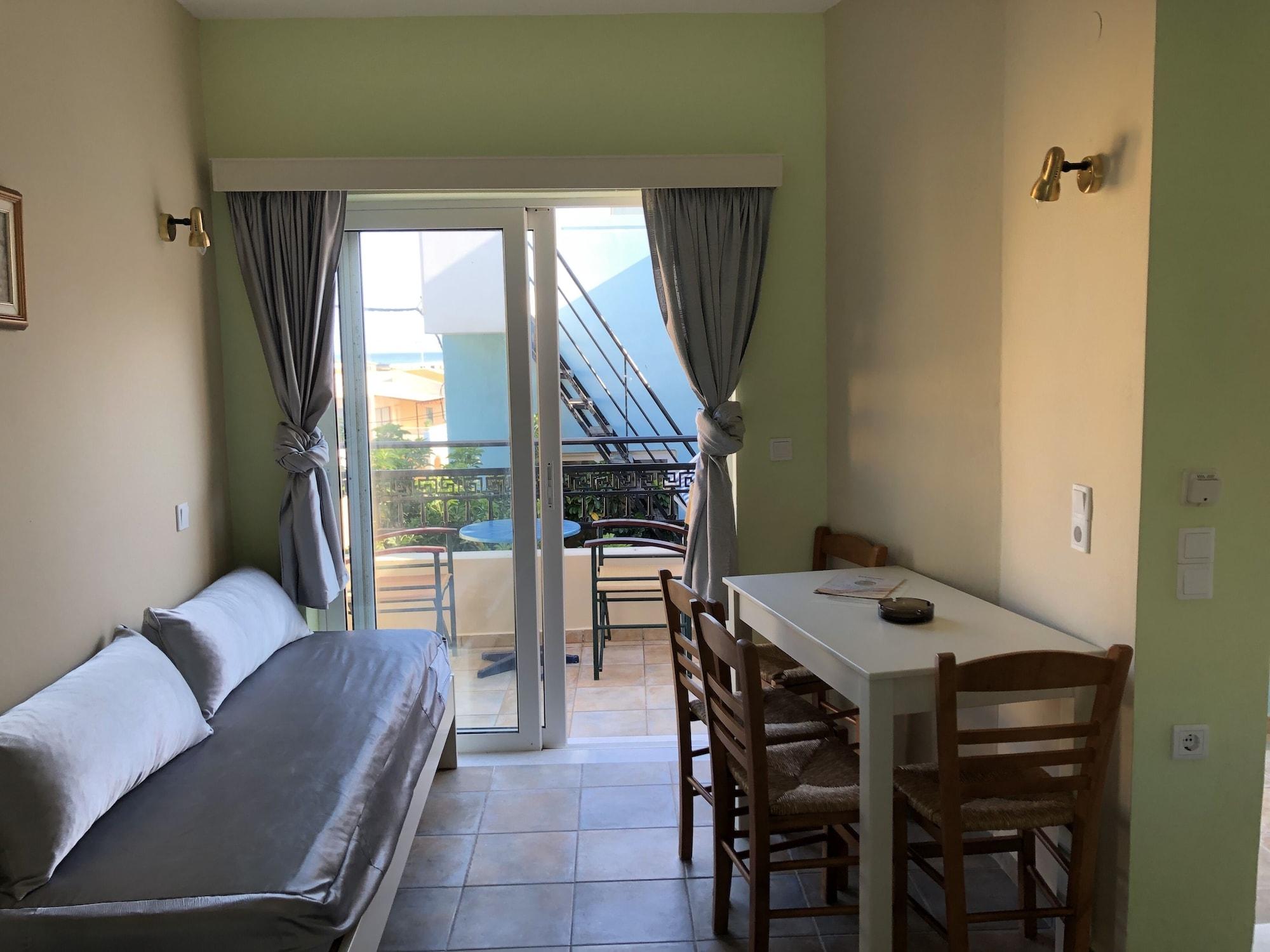 Epis Hotel Agia Marina Exteriör bild
