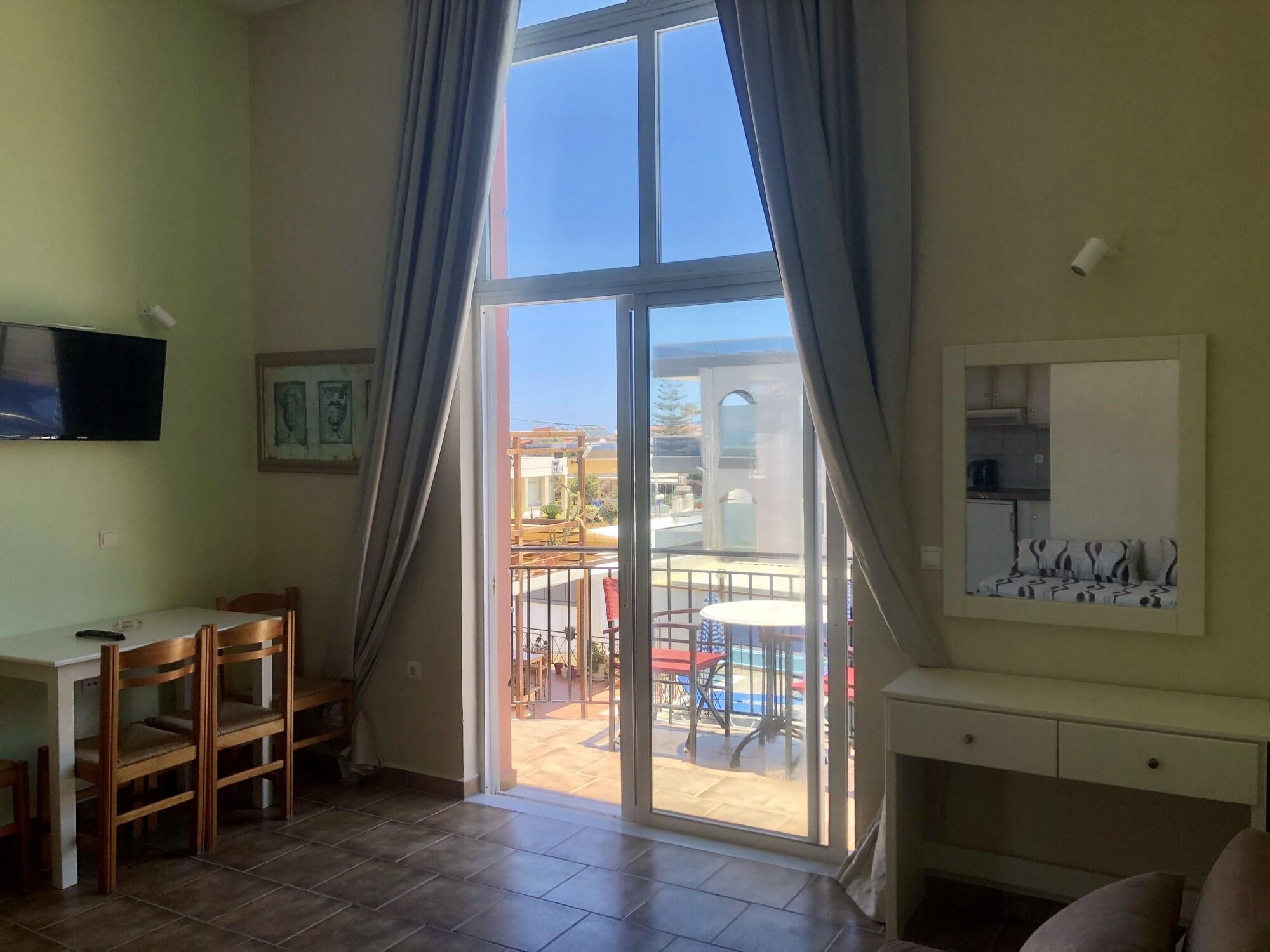 Epis Hotel Agia Marina Exteriör bild