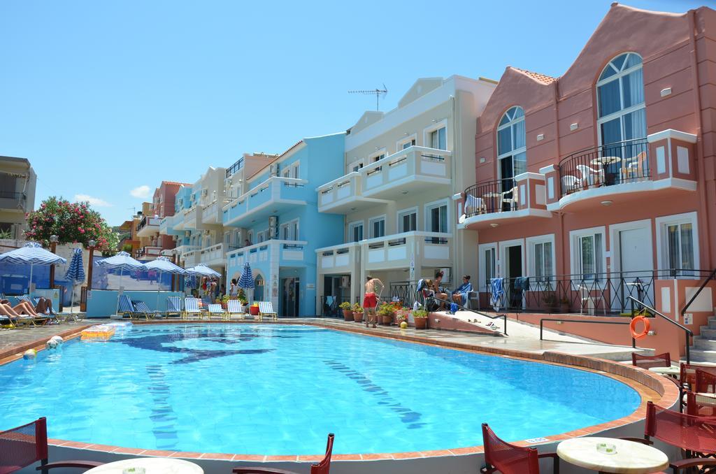 Epis Hotel Agia Marina Exteriör bild