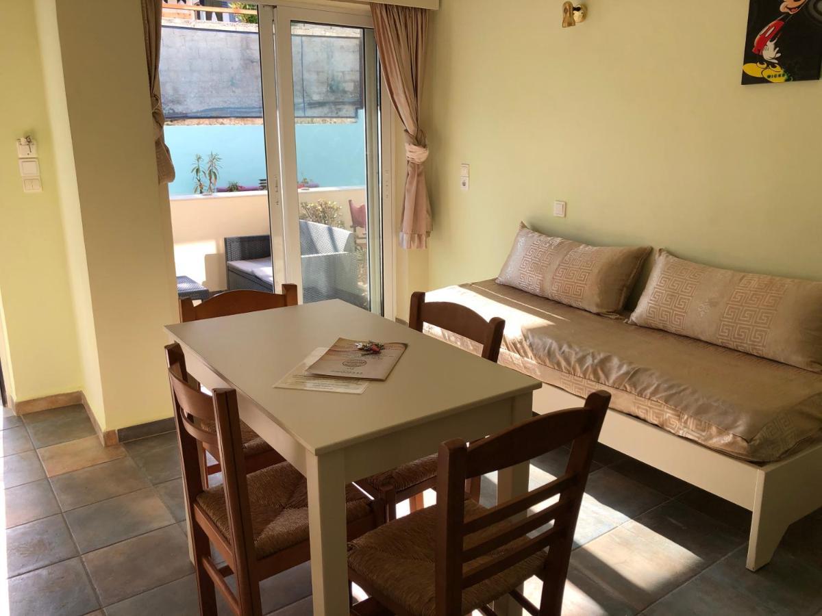 Epis Hotel Agia Marina Exteriör bild